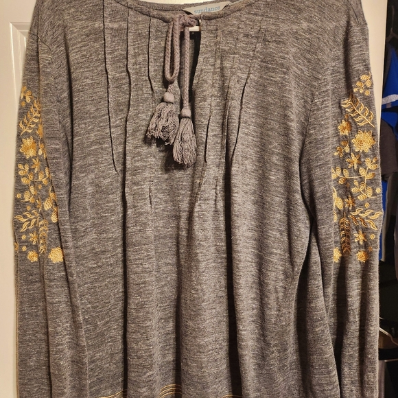 Sundance Grey Linen Large Top with Embroidery - Picture 3 of 8